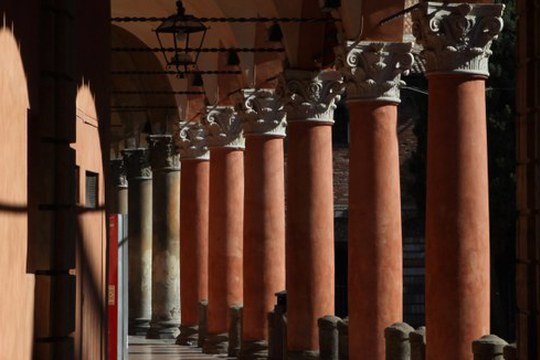 Spazi e tempi del patrimonio: le narrazioni in divenire dei portici Spazi e tempi del patrimonio: le narrazioni in divenire dei portici